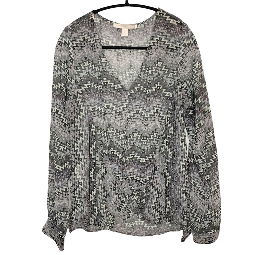 Forever 21 Gray Chevron Print V Neck Knot Front Chiffon Blouse Size Medium